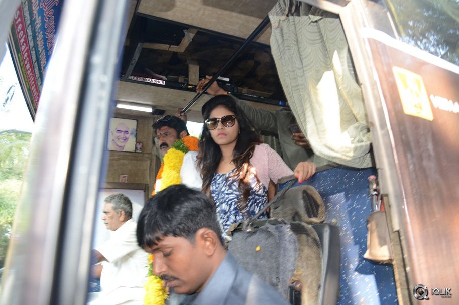 Dictator-Movie-Team-Amaravathi-Tour